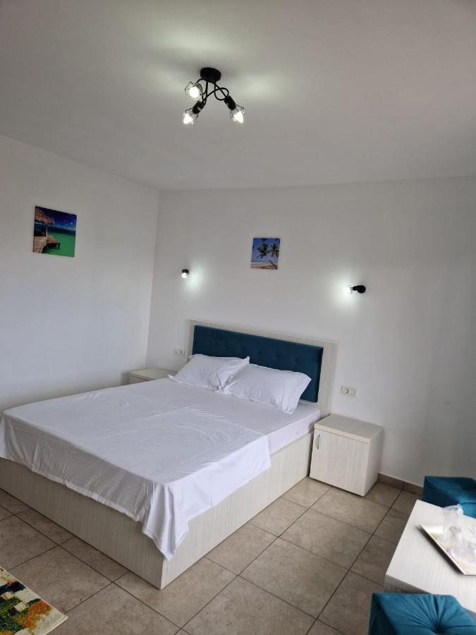 Complex Turistic N&S Hotell Două Mai Eksteriør bilde
