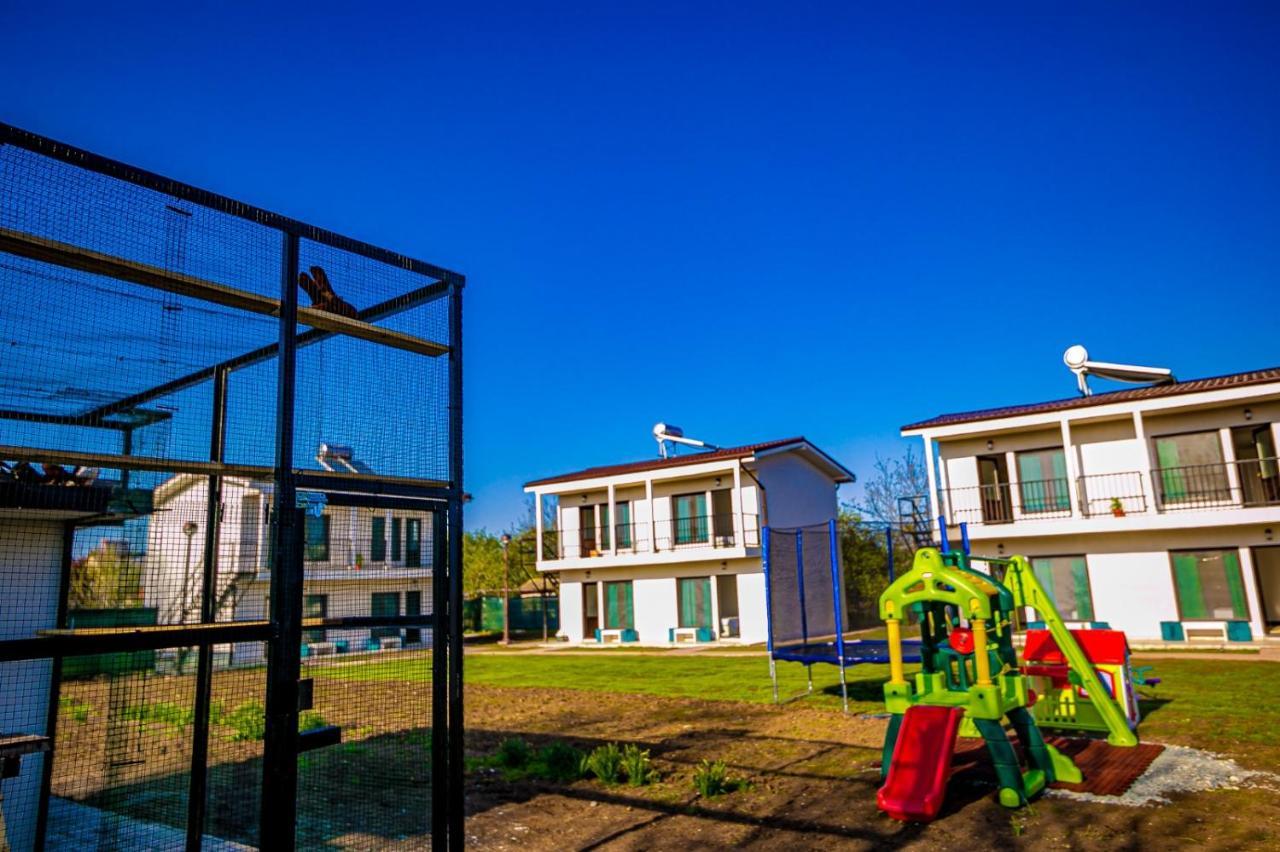 Complex Turistic N&S Hotell Două Mai Eksteriør bilde